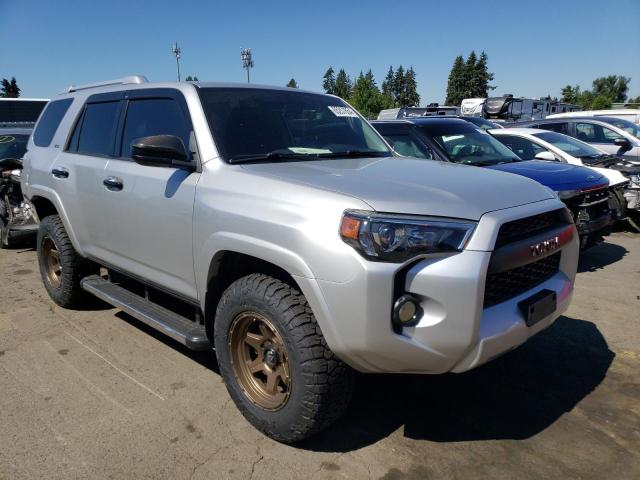 JTEBU5JR6E5159702 - 2014 TOYOTA 4RUNNER SR5 SILVER photo 4