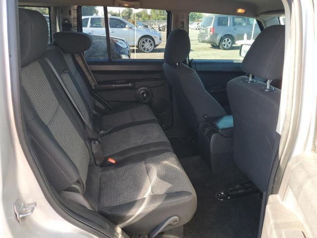 1J8HG48K09C501096 - 2009 JEEP COMMANDER SPORT Silber Foto 11