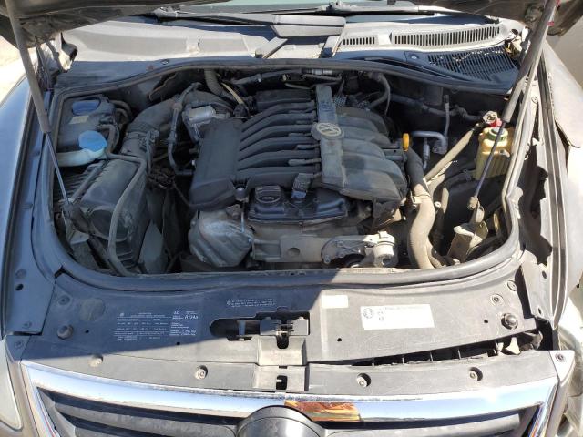 WVGBF7A95AD003799 - 2010 VOLKSWAGEN TOUAREG V6 GRAY photo 12