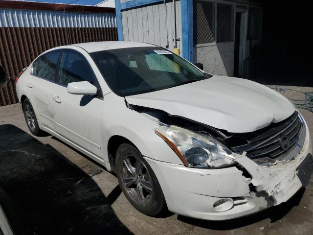 1N4AL2AP7AN514246 - 2010 NISSAN ALTIMA BASE WHITE photo 4