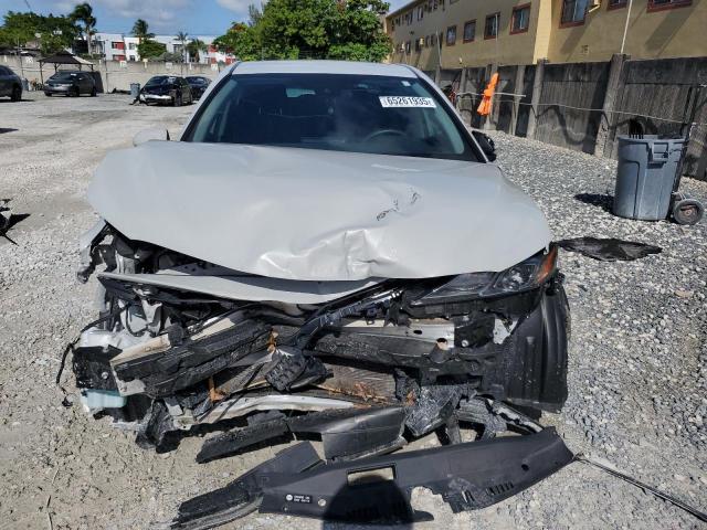 4T1C11AK9NU056823 - 2022 TOYOTA CAMRY LE SILVER photo 5