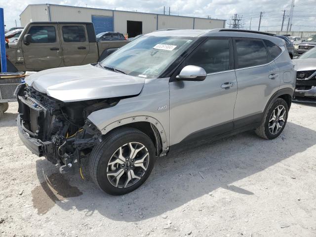 KNDERCAA5P7466531 - 2023 KIA SELTOS EX GRAY photo 1