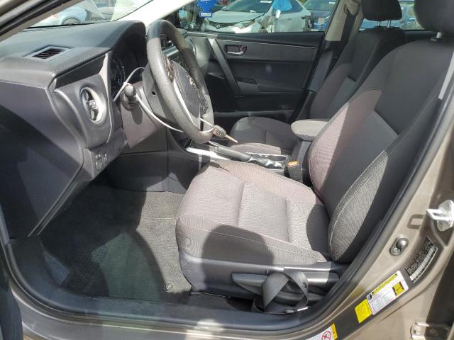 2T1BPRHEXJC049089 - 2018 TOYOTA COROLLA LE GRAY photo 7