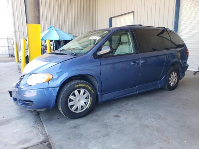 2A4GP54L77R139855 - 2007 CHRYSLER TOWN & COU TOURING BLUE photo 1