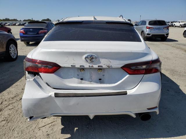 4T1G11AK8PU791071 - 2023 TOYOTA CAMRY SE NIGHT SHADE WHITE photo 6