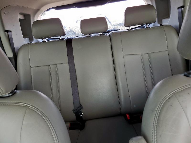 JTLKE50E481019972 - 2008 TOYOTA SCION XB SILVER photo 10