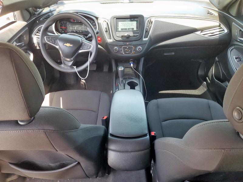 1G1ZB5STXJF215642 - 2018 CHEVROLET MALIBU LS Biały zdjęcie 8