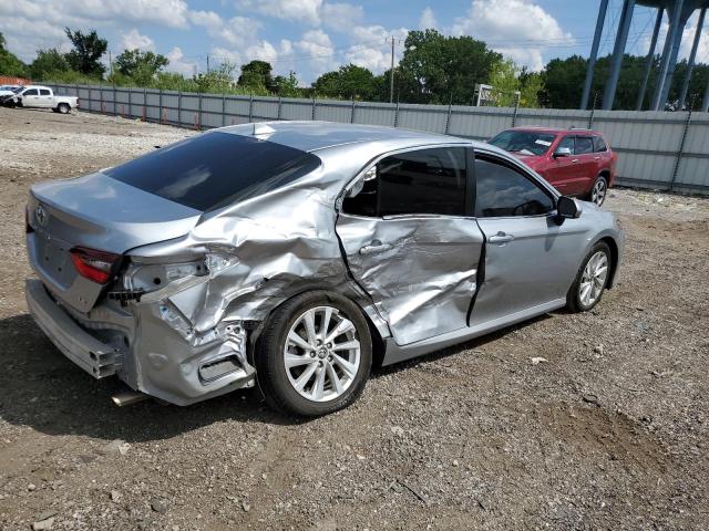 4T1C11AKXPU786095 - 2023 TOYOTA CAMRY LE 银色 照片 3