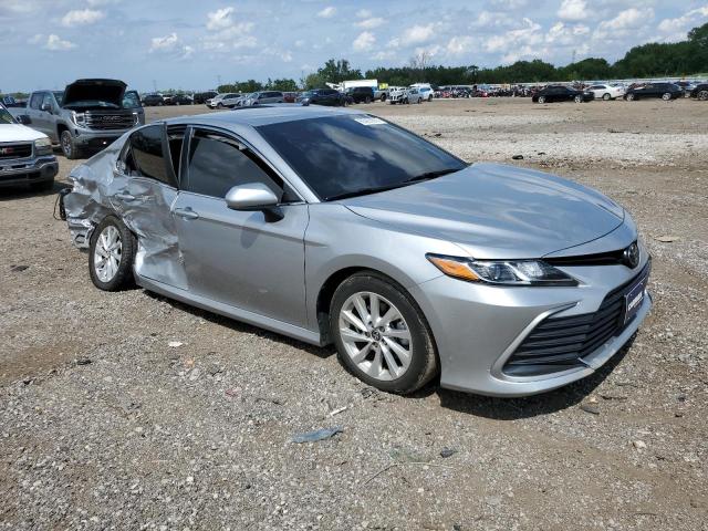 4T1C11AKXPU786095 - 2023 TOYOTA CAMRY LE 银色 照片 4