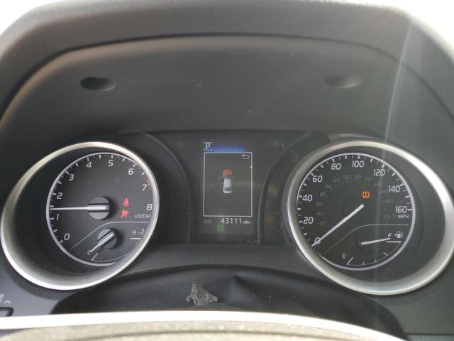 4T1C11AKXPU786095 - 2023 TOYOTA CAMRY LE 银色 照片 9