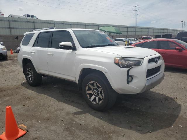 JTEBU5JR2G5395945 - 2016 TOYOTA 4RUNNER SR5/SR5 PREMIUM 白色 照片 4