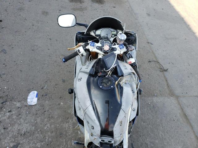 JYARJ12E76A000997 - 2006 YAMAHA YZFR6 L SILVER photo 5