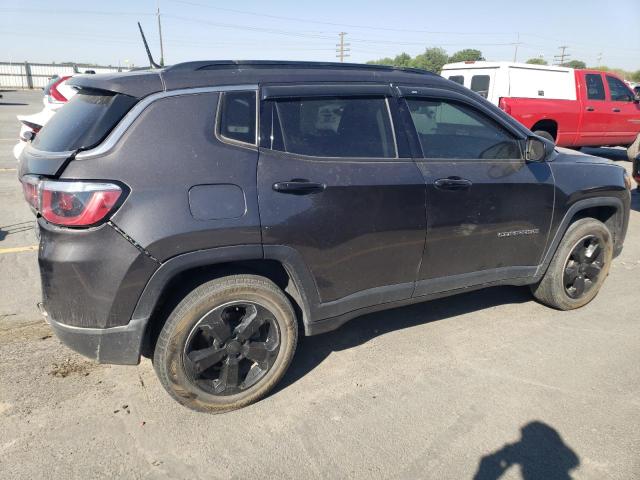 3C4NJDBB2HT674755 - 2017 JEEP COMPASS LATITUDE فحمي صورة 3