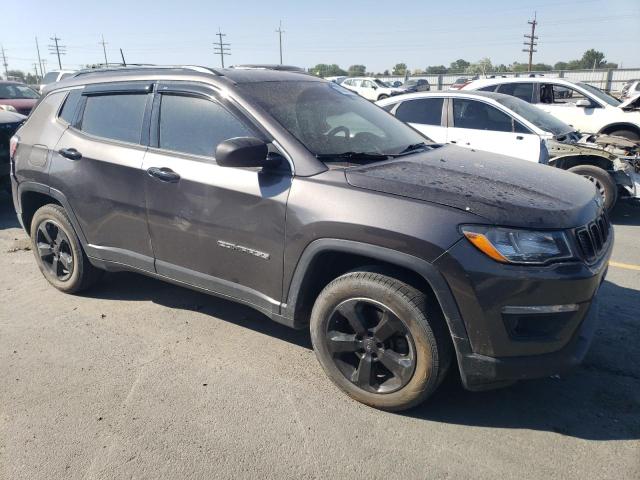 3C4NJDBB2HT674755 - 2017 JEEP COMPASS LATITUDE فحمي صورة 4