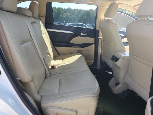 5TDKKRFH1GS137248 - 2016 TOYOTA HIGHLANDER XLE WHITE photo 11