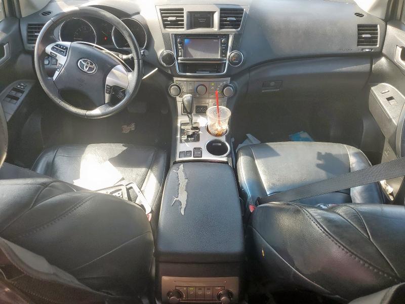 5TDZK3EH6DS092543 - 2013 TOYOTA HIGHLANDER BASE Қара фото 8