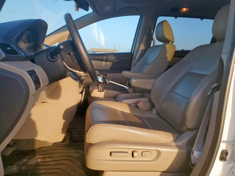 5FNRL5H61FB106018 - 2015 HONDA ODYSSEY EXL WHITE photo 7