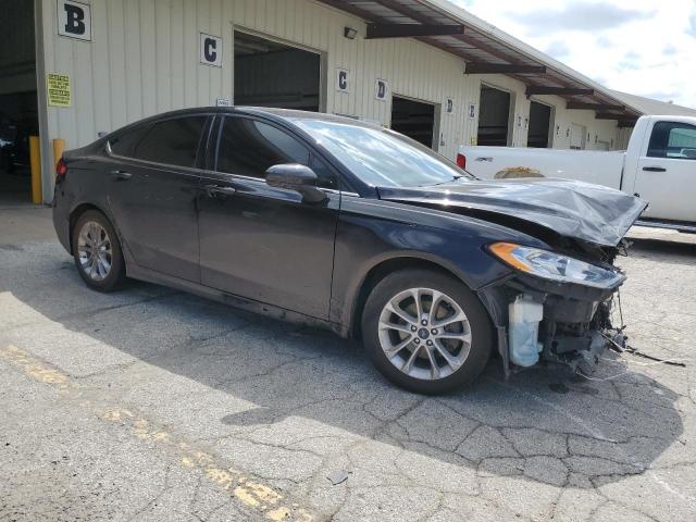 3FA6P0HD6LR250771 - 2020 FORD FUSION SE BLACK photo 4