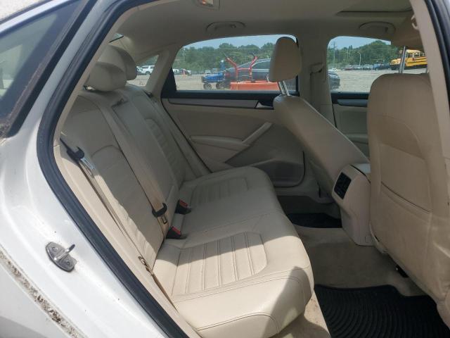 1VWBT7A34FC099573 - 2015 VOLKSWAGEN PASSAT SE Blanco foto 10