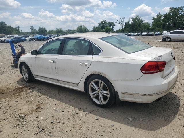 1VWBT7A34FC099573 - 2015 VOLKSWAGEN PASSAT SE Blanco foto 2