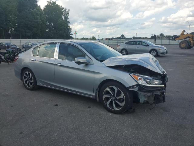 1HGCR2F99HA069040 - 2017 HONDA ACCORD EXL SILVER photo 4