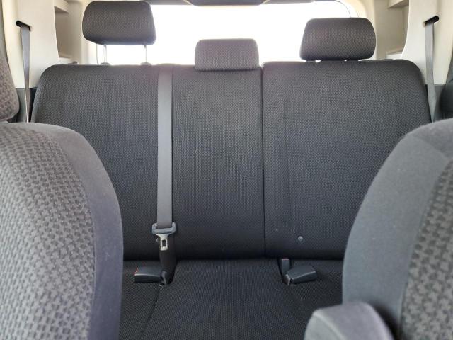 JTLKE50E891086219 - 2009 TOYOTA SCION XB WHITE photo 10