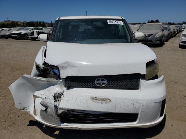 JTLKE50E891086219 - 2009 TOYOTA SCION XB WHITE photo 5