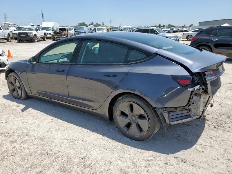 5YJ3E1EA8PF402978 - 2023 TESLA MODEL 3 Մոխրագույն լուսանկար 2