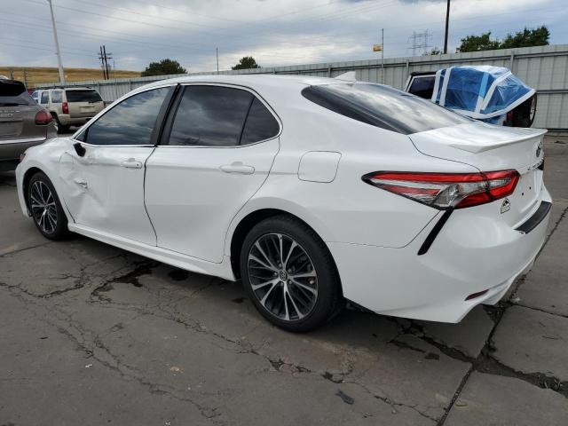 4T1B11HKXJU562270 - 2018 TOYOTA CAMRY L WHITE photo 2
