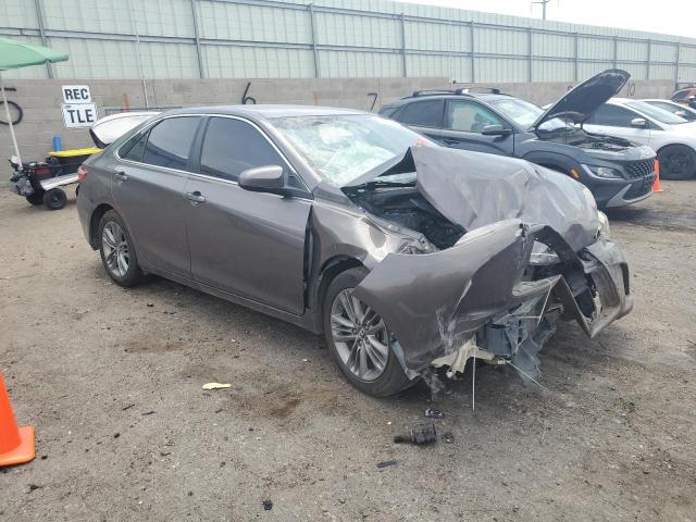 4T1BF1FK6GU580746 - 2016 TOYOTA CAMRY LE GRAY photo 4