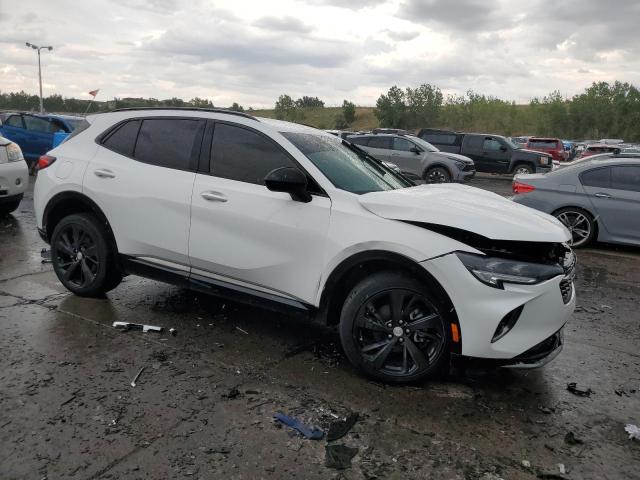 LRBFZMR40MD149146 - 2021 BUICK ENVISION PREFERRED თეთრი ფოტო 4