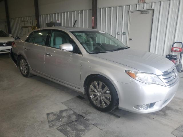 4T1BK3DB8BU389316 - 2011 TOYOTA AVALON BASE 银色 照片 4