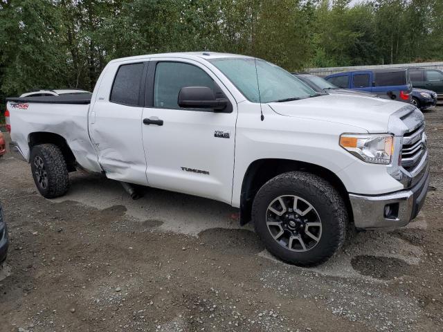 5TFUY5F14HX601082 - 2017 TOYOTA TUNDRA DOUBLE CAB SR/SR5 WHITE photo 4
