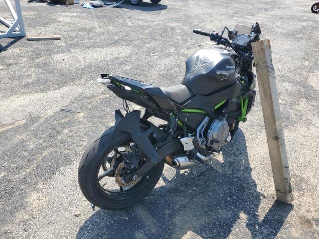 JKAEREH16JDA20668 - 2018 KAWASAKI ER650 H BLACK photo 4