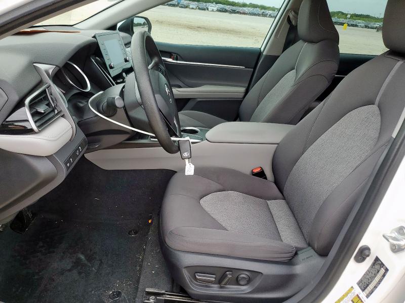 4T1C11AK8PU747635 - 2023 TOYOTA CAMRY LE WHITE photo 7