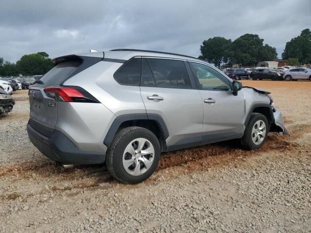 2T3H1RFVXKW022397 - 2019 TOYOTA RAV4 LE ვერცხლისფერი ფოტო 3