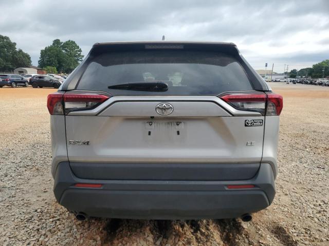 2T3H1RFVXKW022397 - 2019 TOYOTA RAV4 LE ვერცხლისფერი ფოტო 6