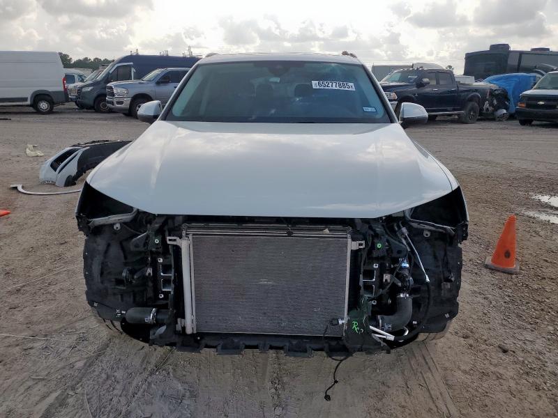 WA1LCBF74PD020088 - 2023 AUDI Q7 PREMIUM PLUS Weiß Foto 5