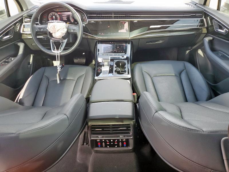 WA1LCBF74PD020088 - 2023 AUDI Q7 PREMIUM PLUS Weiß Foto 8