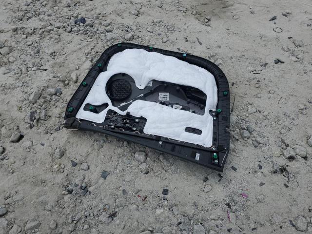 5NMZU4LA8JH079815 - 2018 HYUNDAI SANTA FE S WHITE photo 13