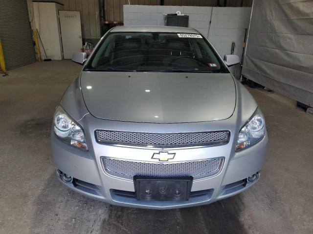 1G1ZE5E14BF381500 - 2011 CHEVROLET MALIBU LTZ 银色 照片 5