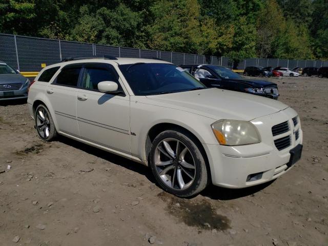 2D4FV48V75H648332 - 2005 DODGE MAGNUM SXT WHITE photo 4