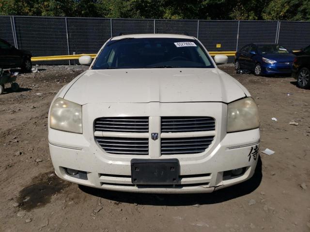 2D4FV48V75H648332 - 2005 DODGE MAGNUM SXT WHITE photo 5