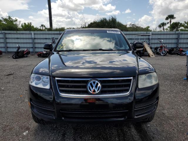 WVGBC77L44D044893 - 2004 VOLKSWAGEN TOUAREG 3.2 BLACK photo 5