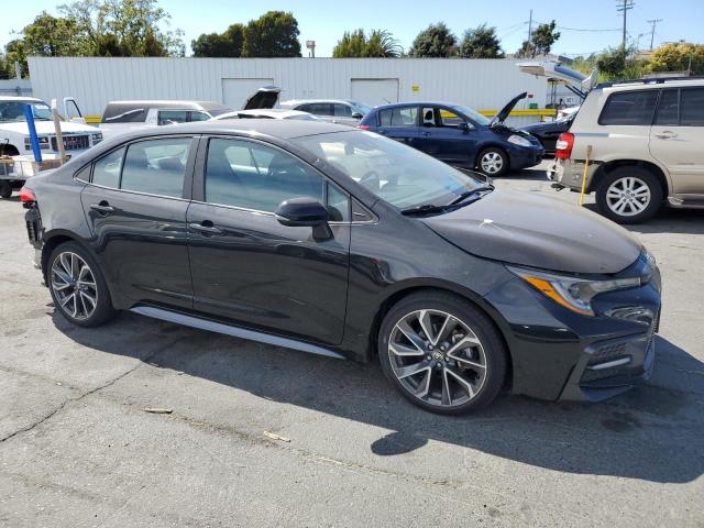 5YFS4MCE4MP067305 - 2021 TOYOTA COROLLA SE BLACK photo 4