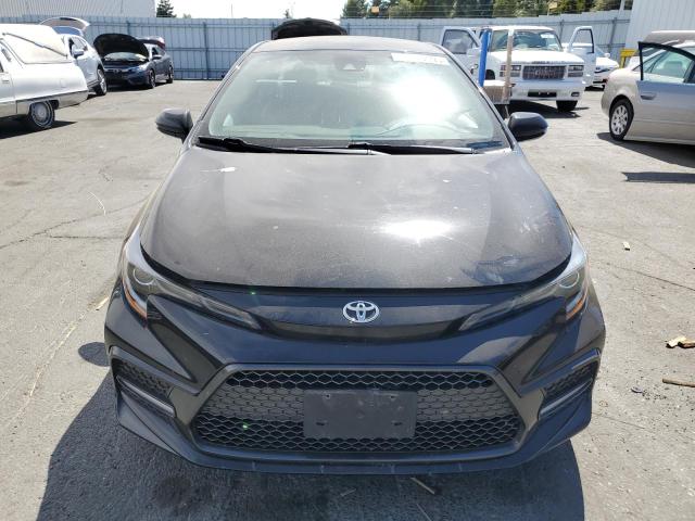 5YFS4MCE4MP067305 - 2021 TOYOTA COROLLA SE BLACK photo 5