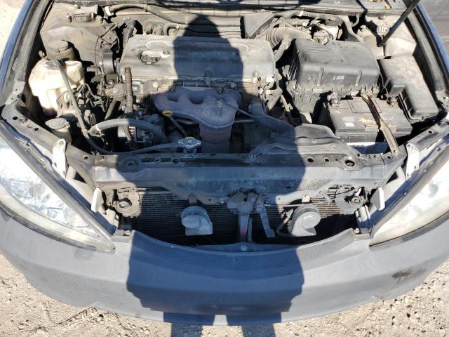 4T1BE30K15U532981 - 2005 TOYOTA CAMRY LE SILVER photo 11