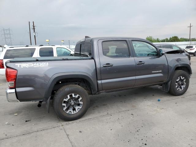 5TFCZ5AN7HX093502 - 2017 TOYOTA TACOMA DOUBLE CAB 灰色 照片 3