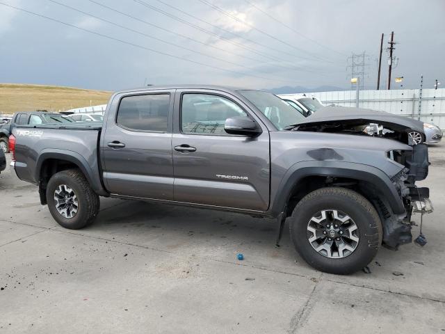 5TFCZ5AN7HX093502 - 2017 TOYOTA TACOMA DOUBLE CAB 灰色 照片 4