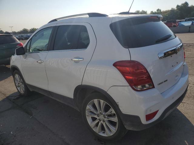 3GNCJRSB0JL252050 - 2018 CHEVROLET TRAX PREMIER WHITE photo 2